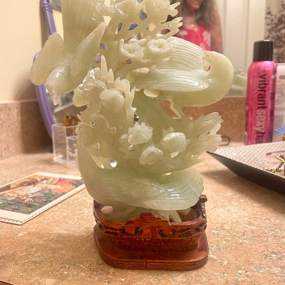 Elegant Jade-Like Decorative Sculpture